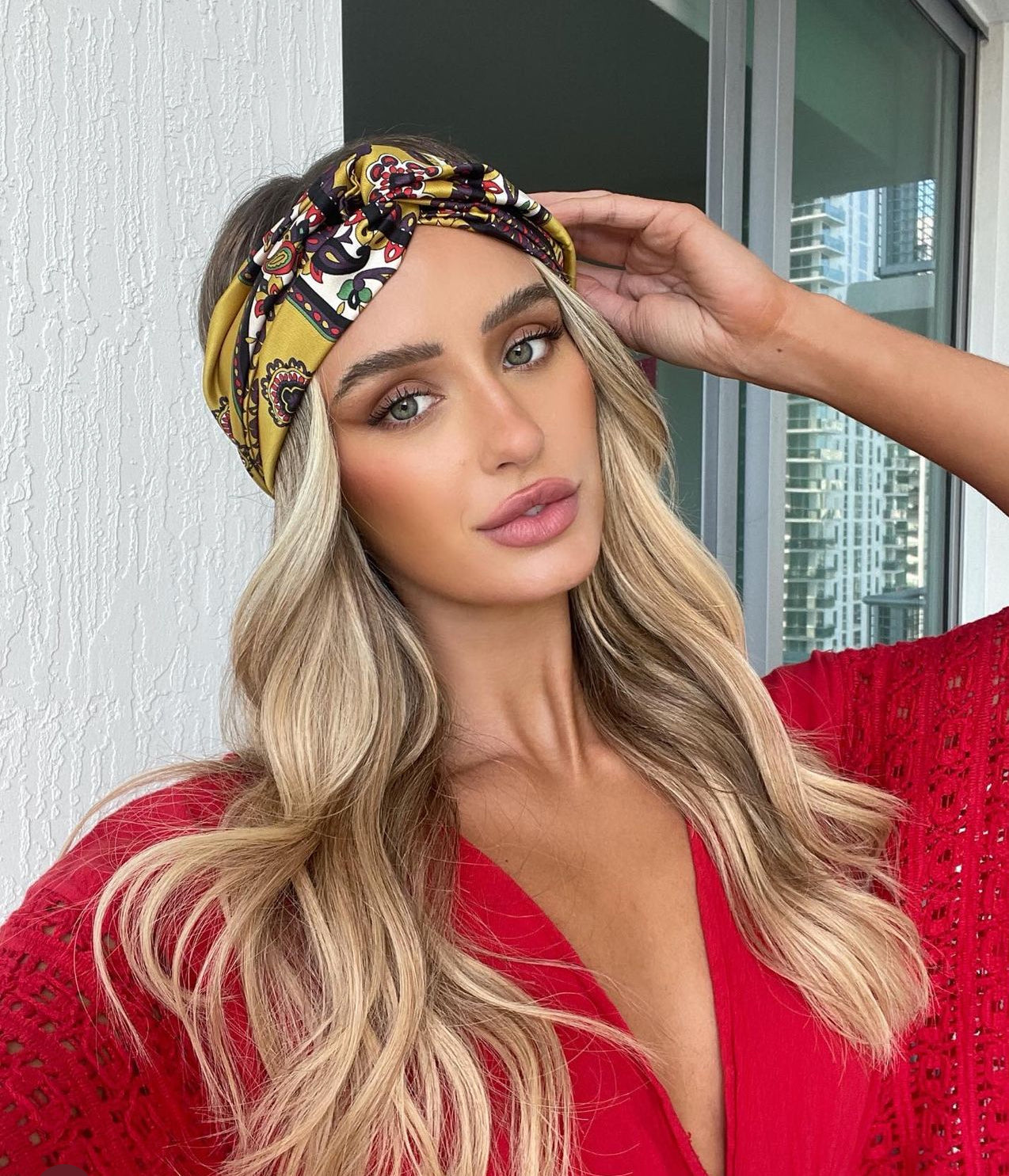 Dark Balayage Blonde Cuticle Aligned Remy Clip In Hair Extensions T8/P8/28