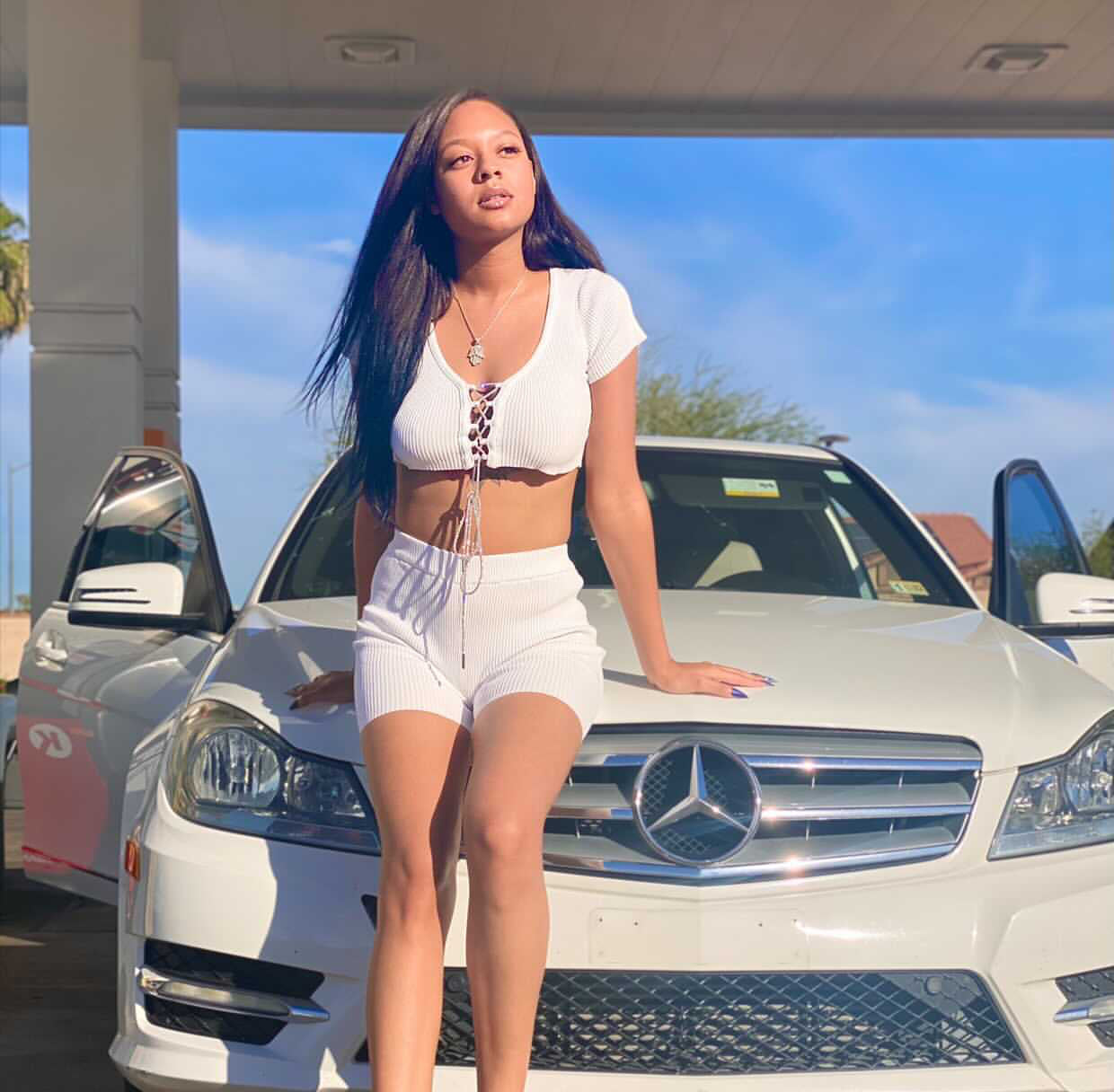 Genius Weft Hair Extensions in Color 1B Natural Black