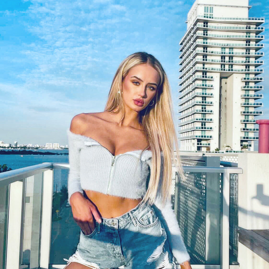 Light Golden Blonde Flat Hybrid Weft Hair Extensions Color #22